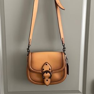 Coach Glovetanned Leather Beat Saddle Bag - comment/message for details